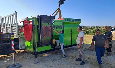 Italy 40m³/h MTS1022 Mobile Trommel Screen