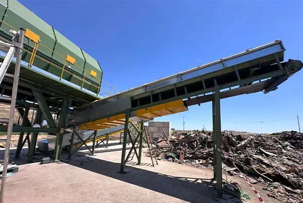 Trómel para RSU de servicio pesado TS2580 en el sitio de trabajo